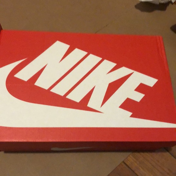 Nike box - Picture 2 of 3